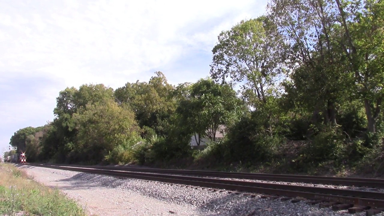 NORFOLK SOUTHERN Ex-Conrail GE D8-40CW Southbound Intermodal Container Train