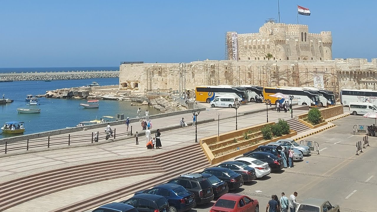 جولة فى الإسكندرية وقلعة قايتباي وتجربتي فى مطعم زفير👍