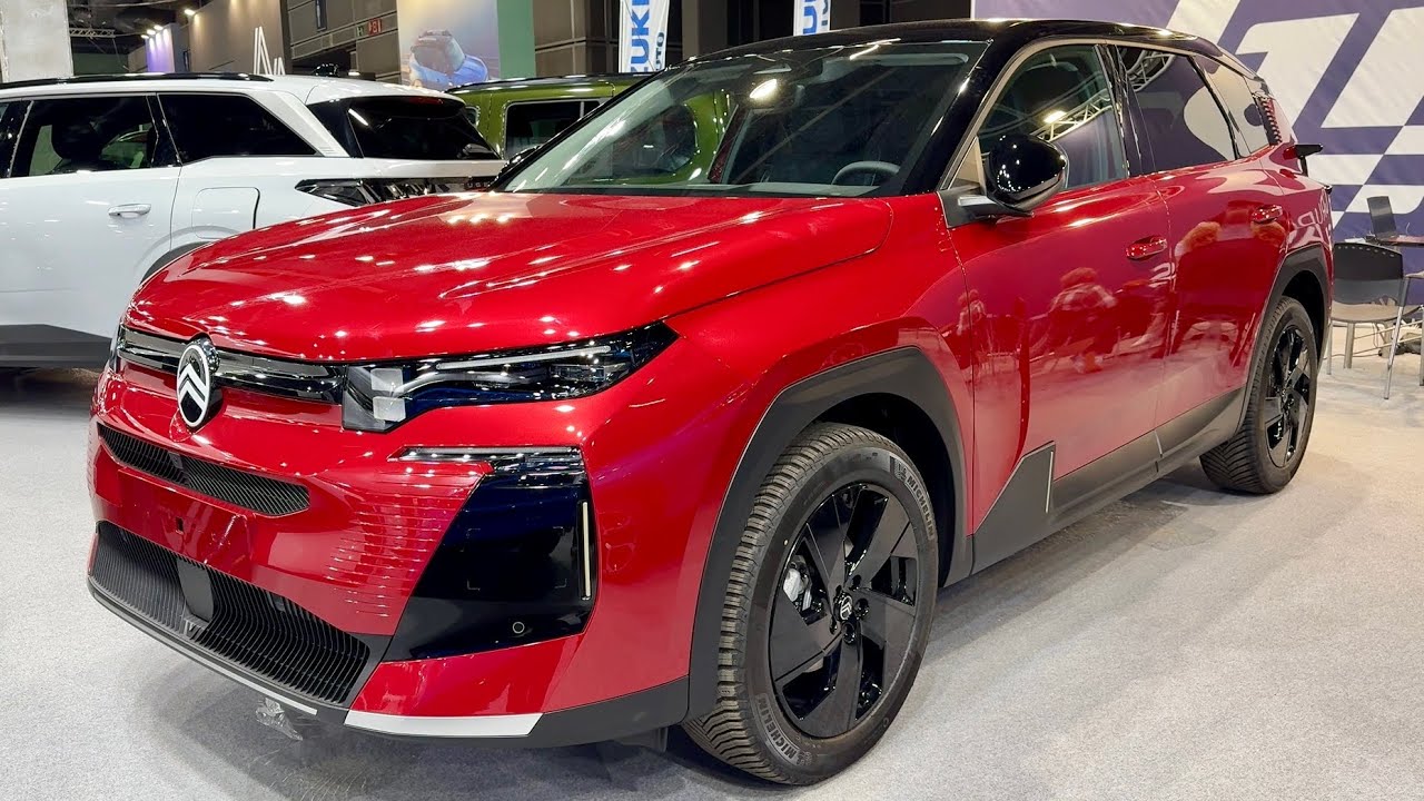 New CITROEN C5 AIRCROSS SUV Hybrid 2026 - visual REVIEW details (RUBY RED)