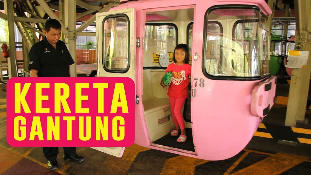 Pixel meluncur naik Skylift - Kereta Gantung