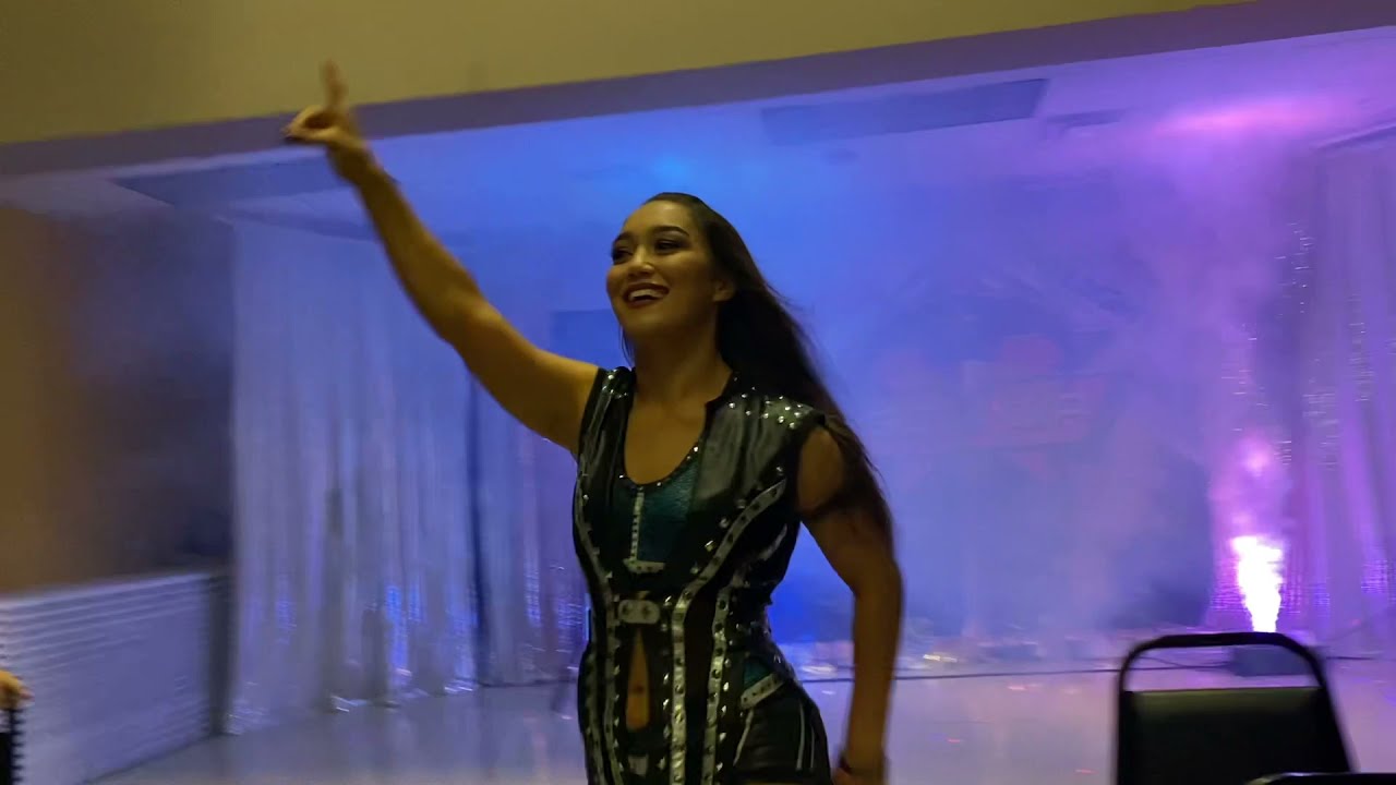 Roxanne Perez vs Katie Forbes