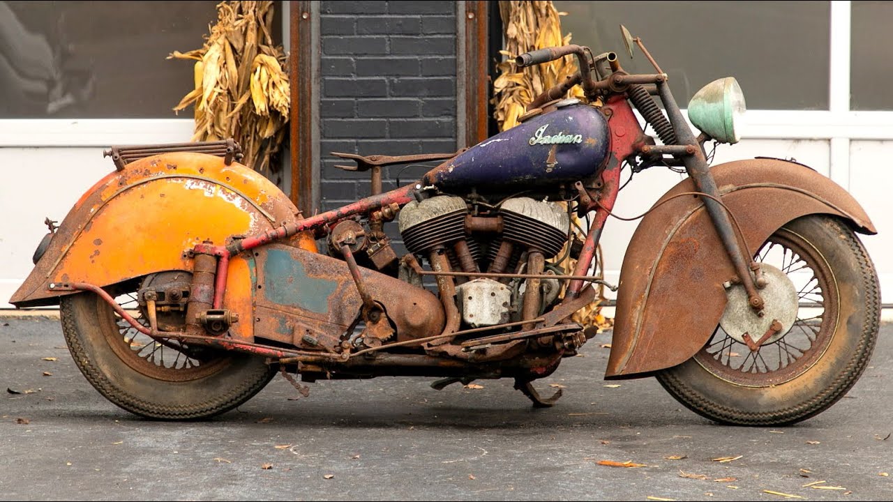 Crazy Cold Start BIG MOTORCYCLE Indian Chief Engines and Sound 2