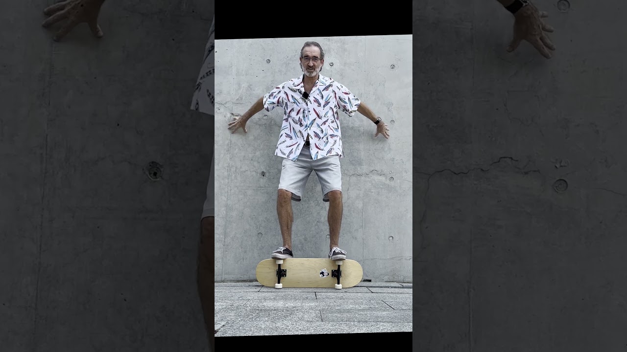 Skateboard balance exercise for beginners