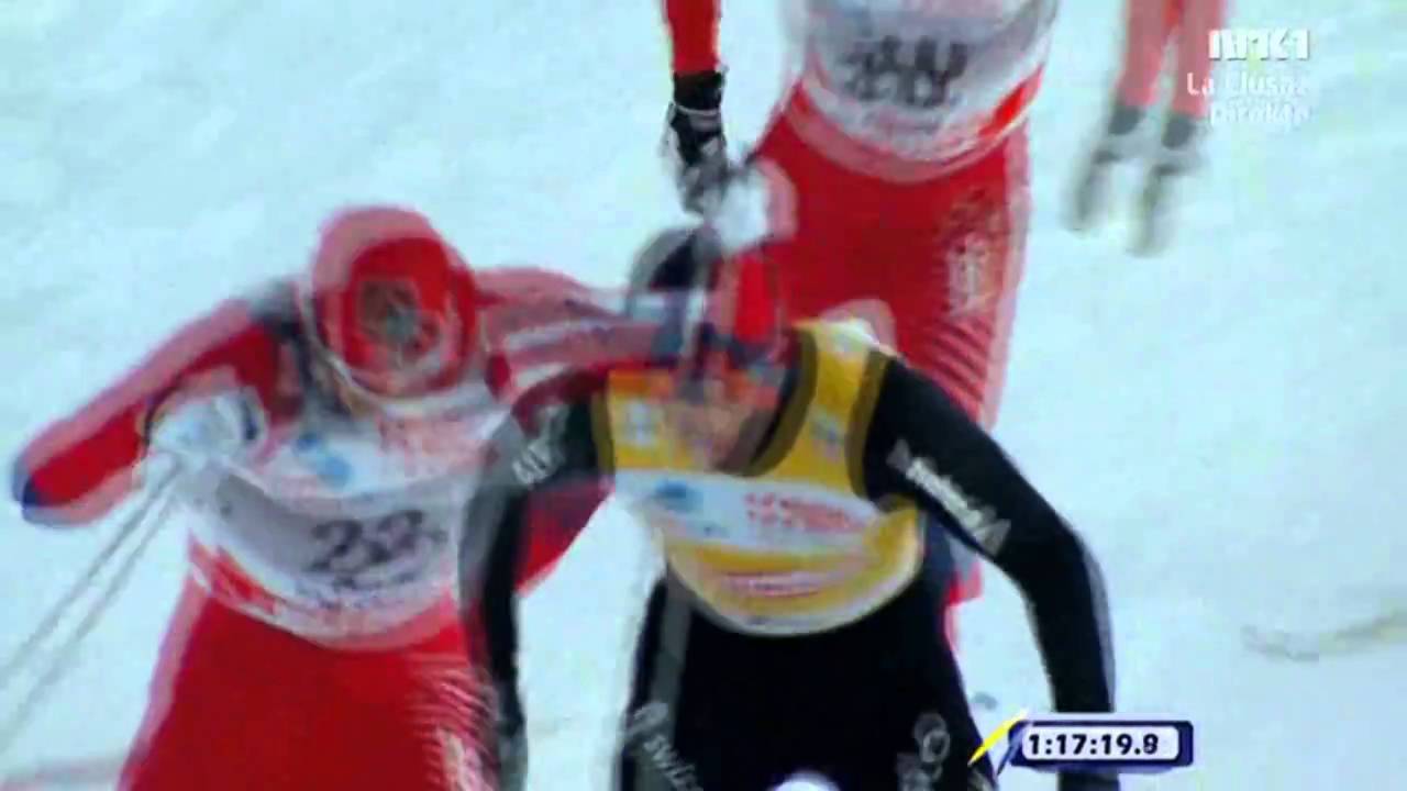 Maxim Vylegzhanin sprinter ut Petter Northug i 30 km fri fellestart La Clusaz