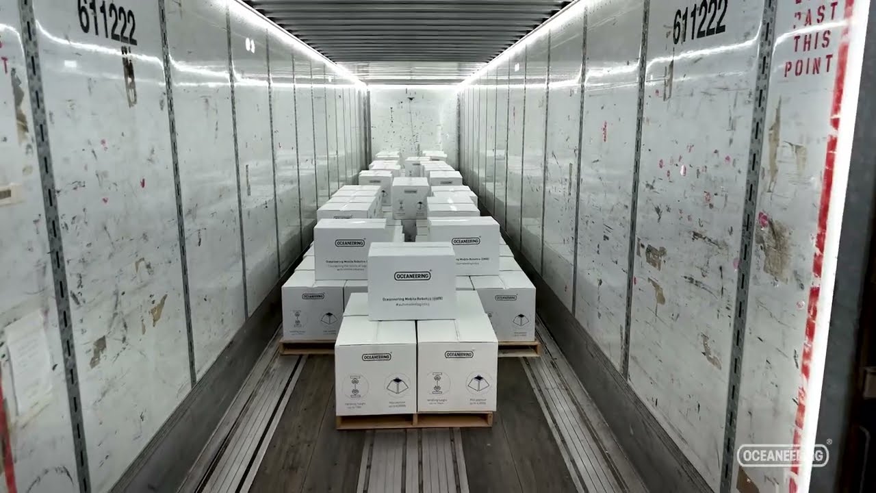 MaxMover&trade; CB D 2000 | Automated Truck & Trailer Loading Made Simple