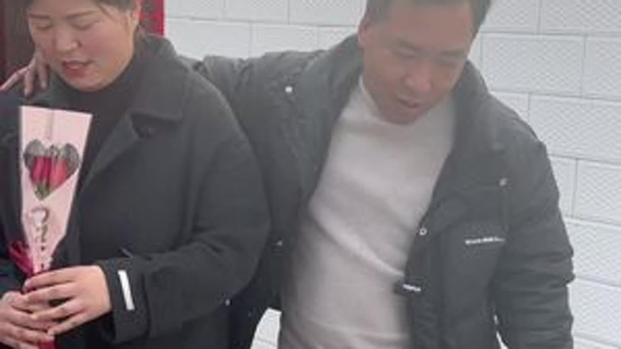 突如其来的惊喜，不但是收到礼物的喜悦，重要的是被惦记被用心对待被偏爱 #惊喜和礼物都来自爱你的人 #记录这一刻 #生活处处有惊喜 #生活需要仪式感