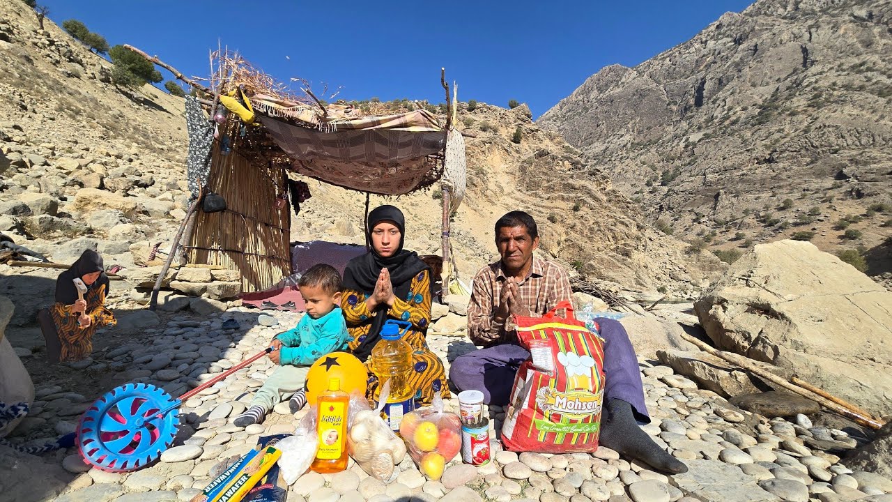 Single Mother and Her Child Survive Alone by the Wild River | Nomadic Construction with Stone andMud