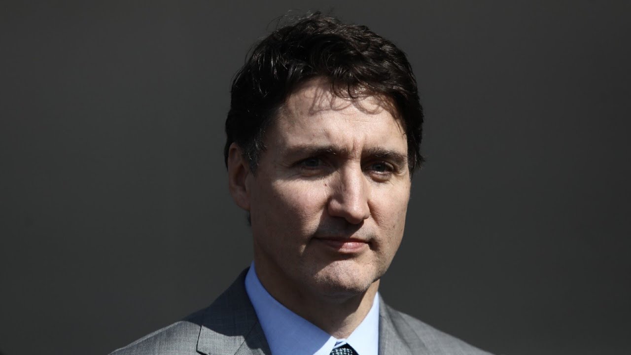 Justin Trudeau confirms Trump&rsquo;s planned tariffs on Canada will be paused for 30 days