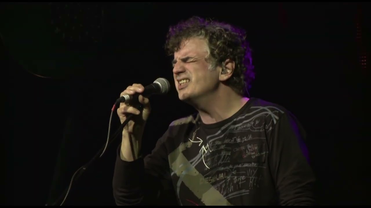 Steve Hackett - Entangled (feat. Jakko Jakszyk) -  Live at Hammersmith (2013) HD 1080p