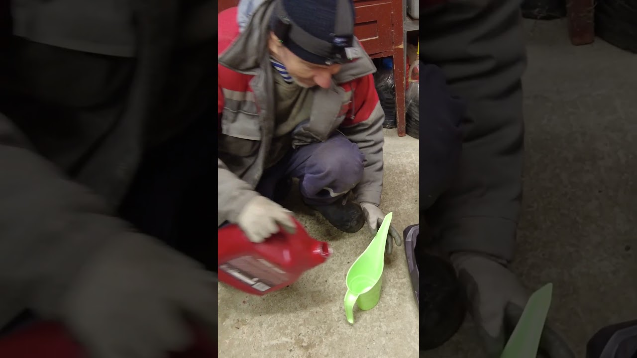 Суперприспособление для заливки масла в разные двигатели за копейки!