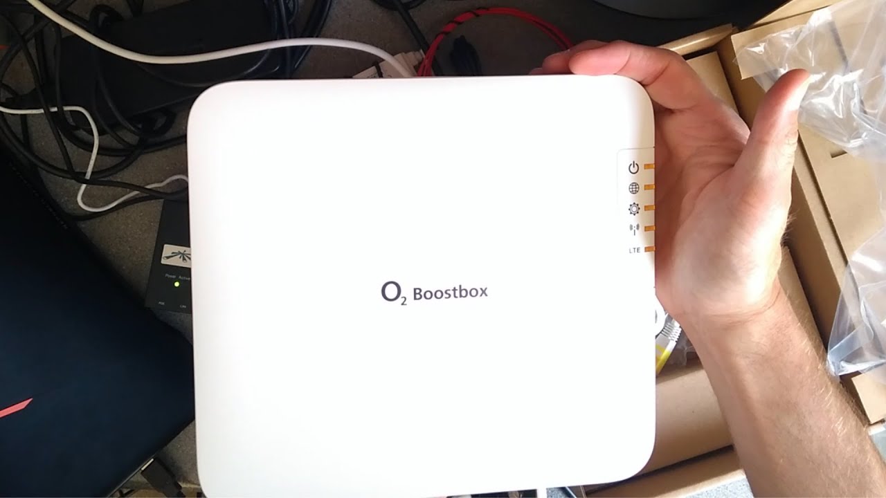 A look at an O2 Boostbox residential SS2GEI Femtocell.