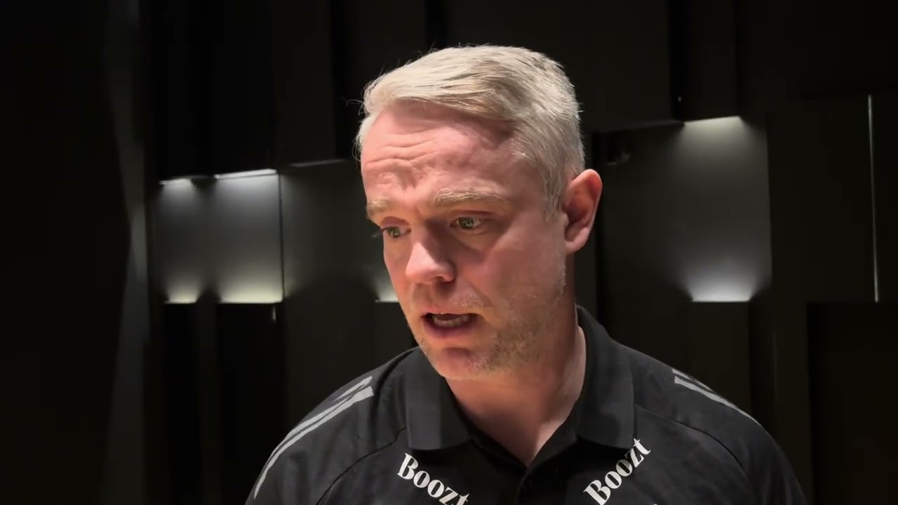 Snorri Steinn Ísl - SVÍ hópur