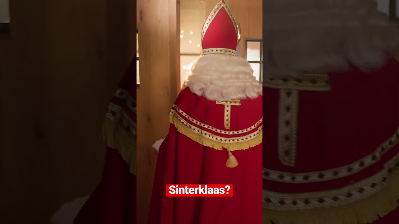 Sinterklaas of Kerstman? #sinterklaas #kerstman #santa  #christmas #funny #kerst #shorts