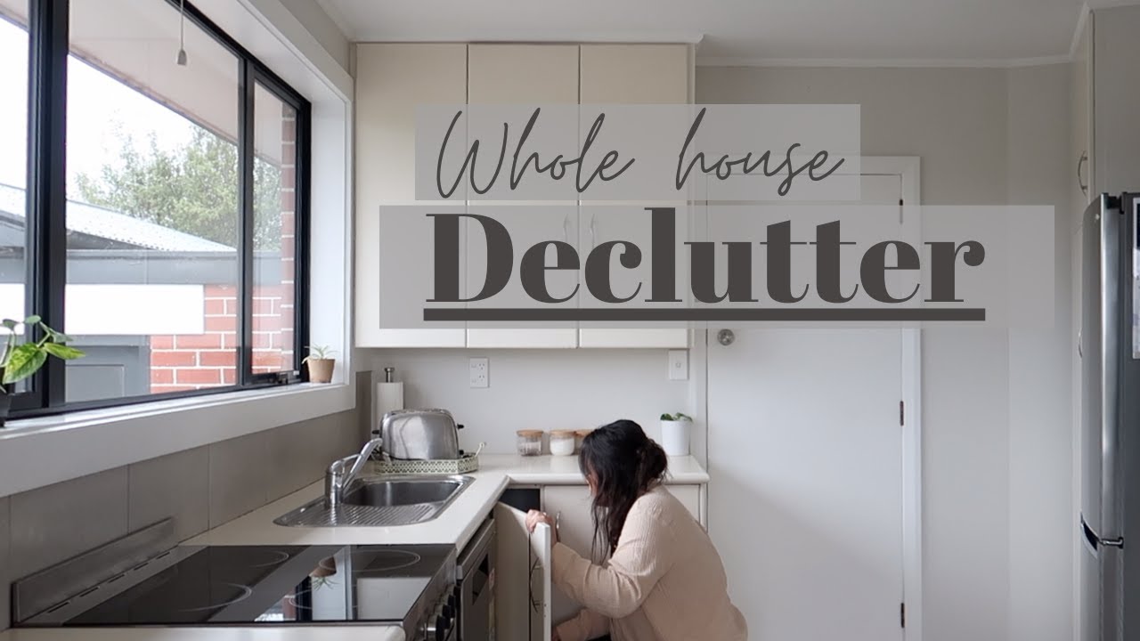 DECLUTTER WITH ME