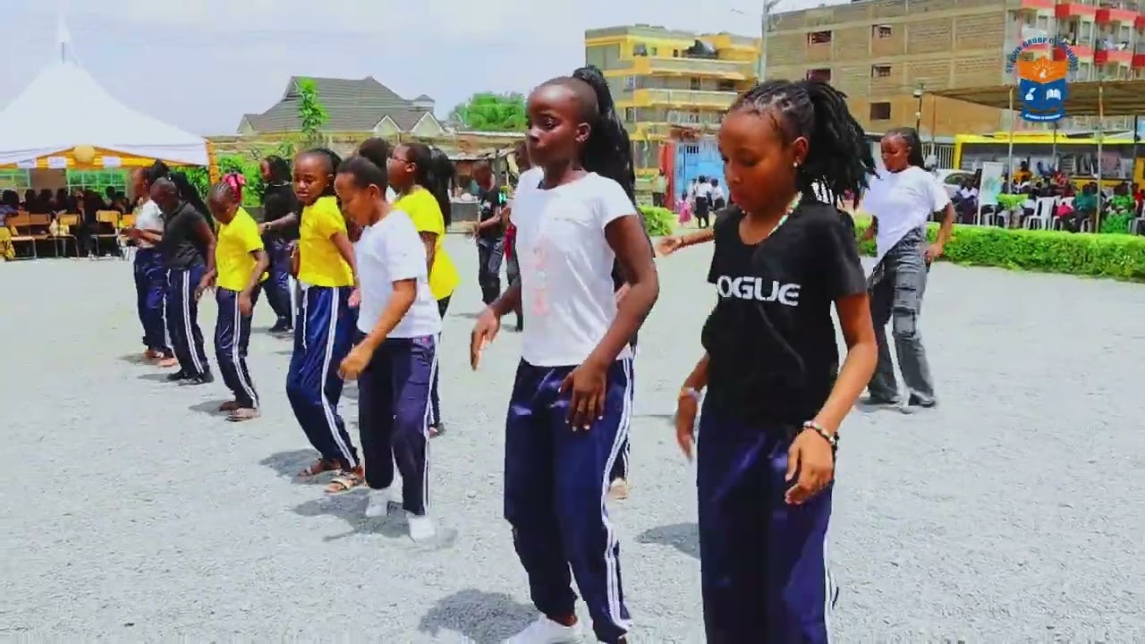 Some awesome steps from our Modern dancers enjoy