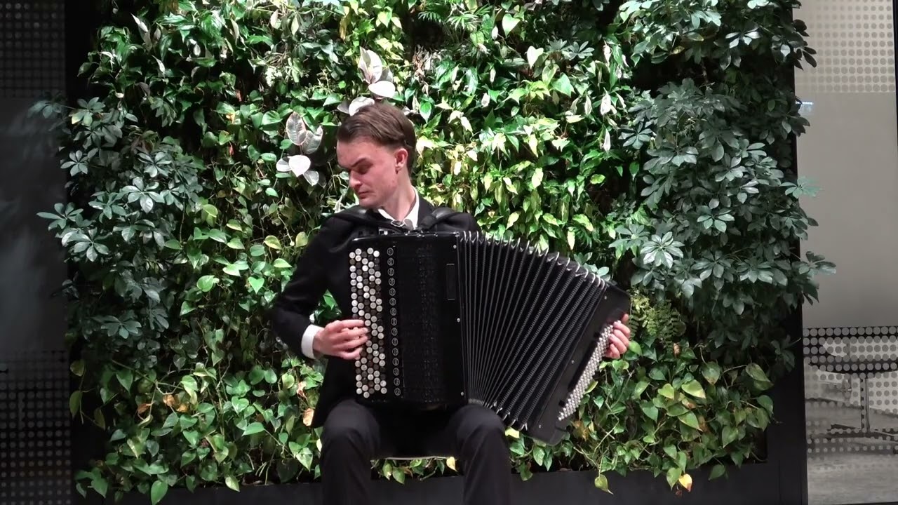 The Lark (Mikhail Glinka)  -  Leo Florin at Sparkassen Lounge Concert Series