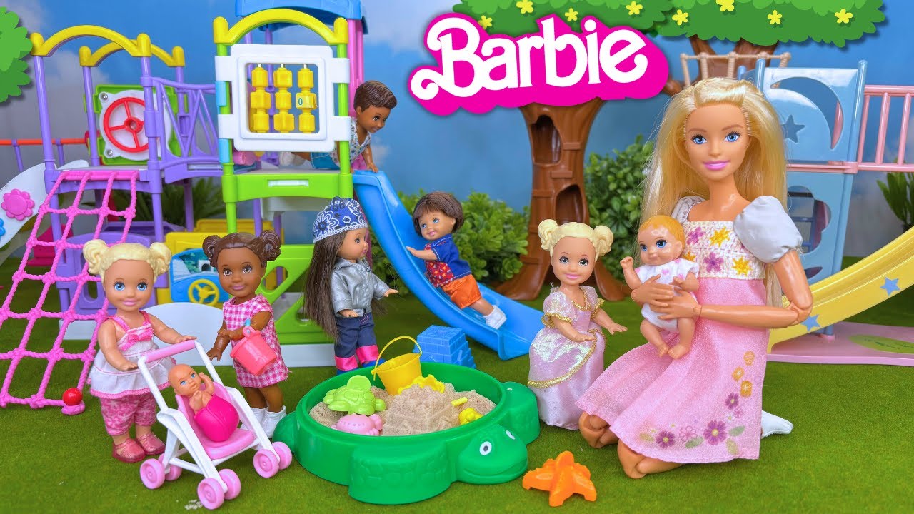 Barbie & Ken Doll Family Evening Playground Routine and Food Truck Story