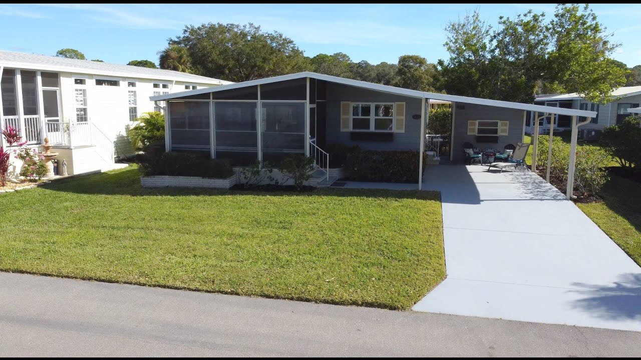 {SOLD} Resort Style Living with a Waterview, Open floor plan. 5633 Queensbury Blvd