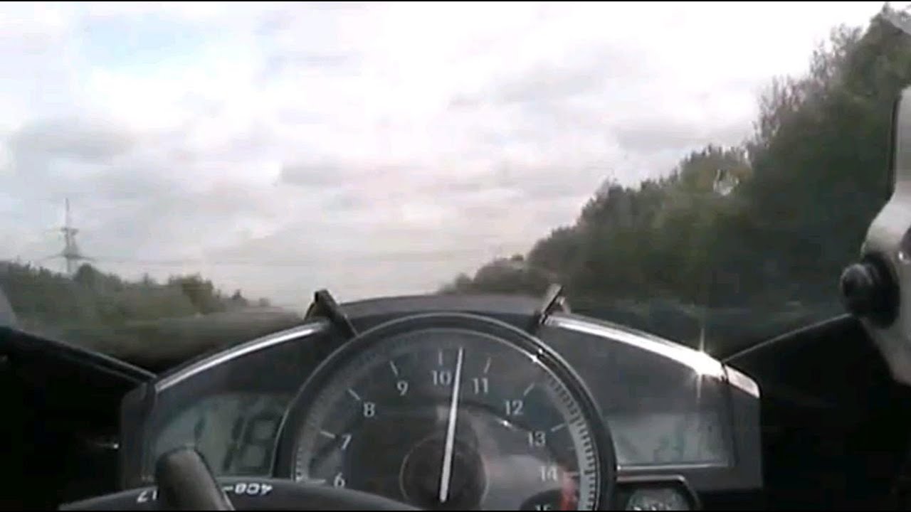 yamaha R1 2008 acceleration  topspeed