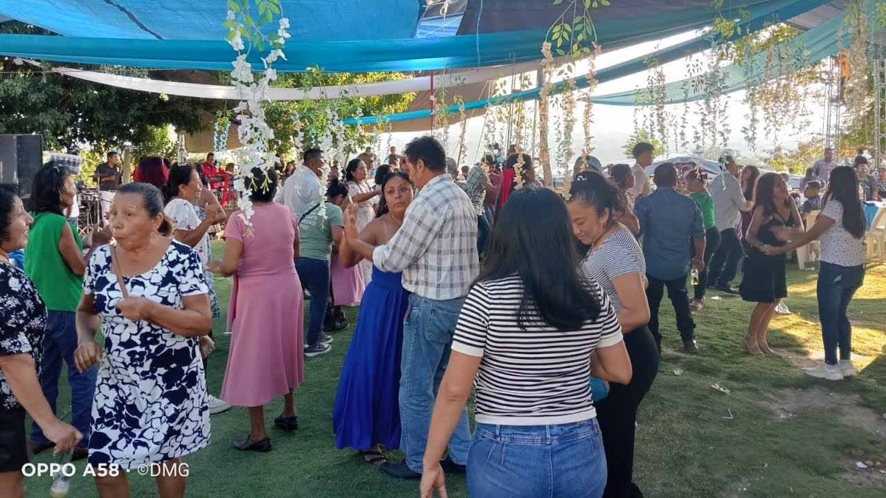 EL PASITO DE OZULUAMA - DMG Y SU GRUPO HECHICERO