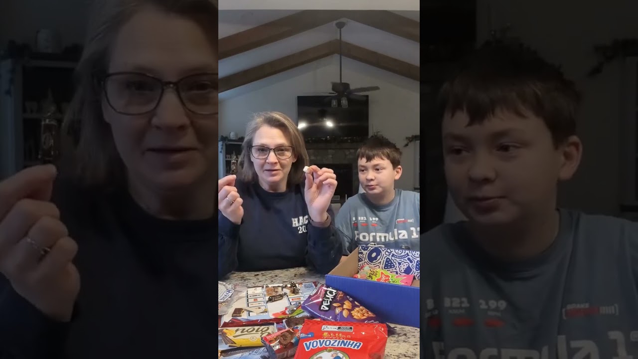 Universal yums unboxing. #universalyums, #snacks, #tasty, #taste, #snackboxreview 