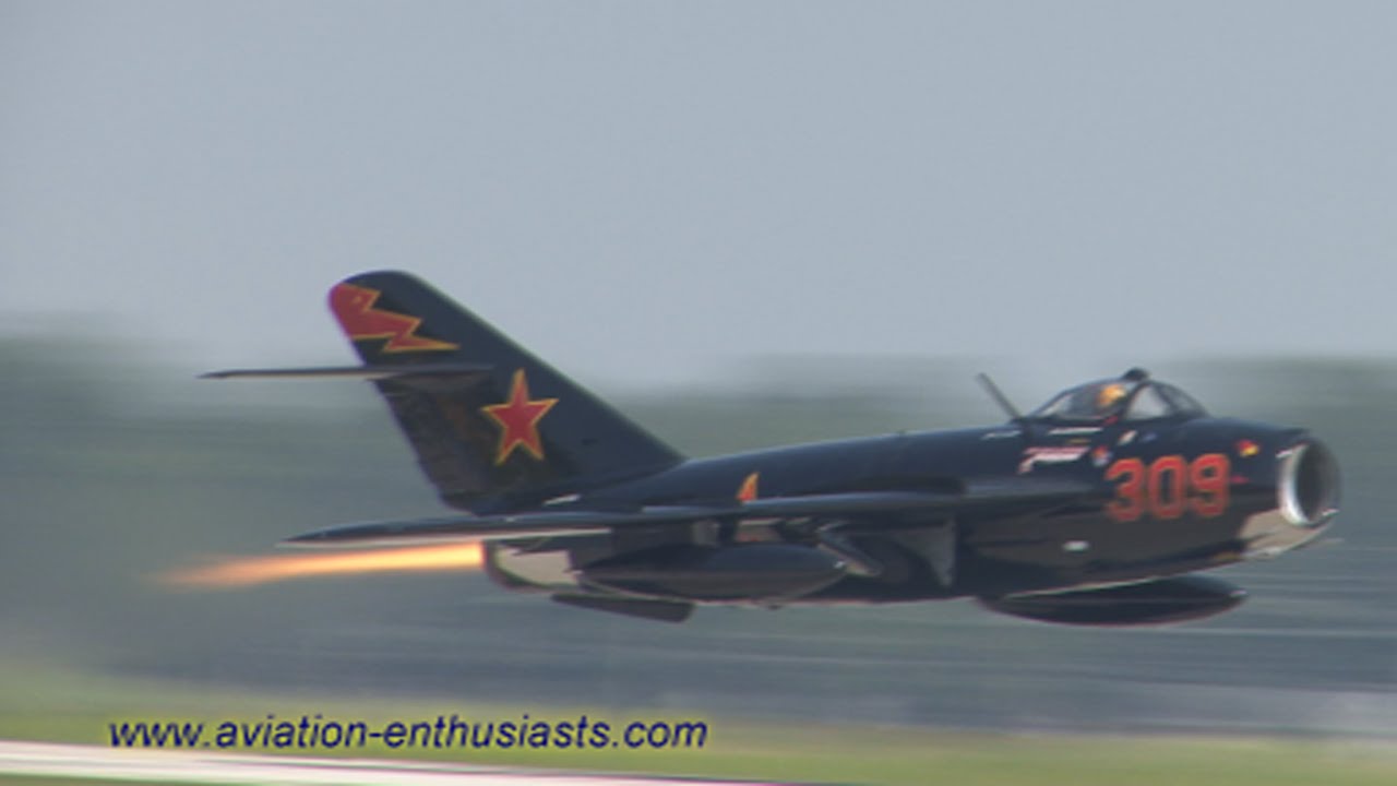 2011 Gathering of Eagles XV Air Show Mikoyan-Gurevich MiG-17 Fresco Sunday flight