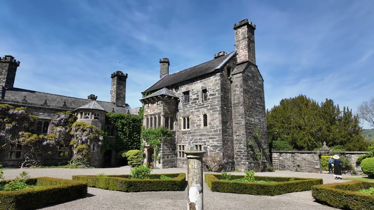 GWYDIR CASTLE Wonderful medieval North Wales castle & gardens