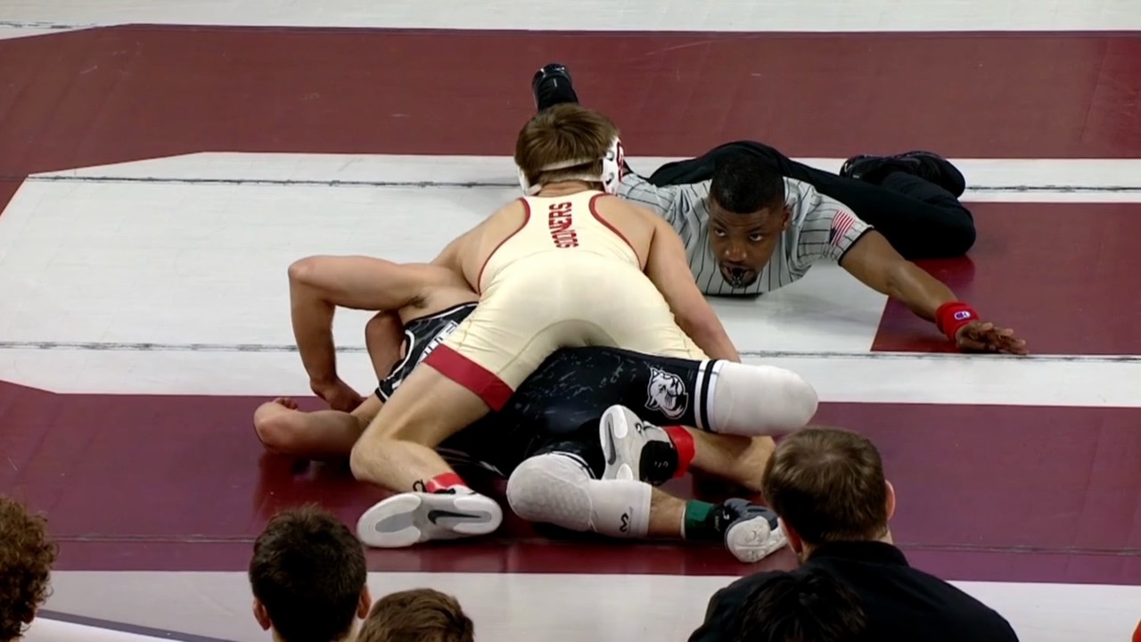 141lbs Alex Braun (OU) vs Danny Martinez (SIUE)