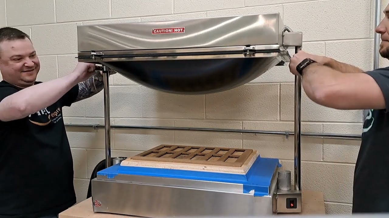 Thermoforming plastic trays