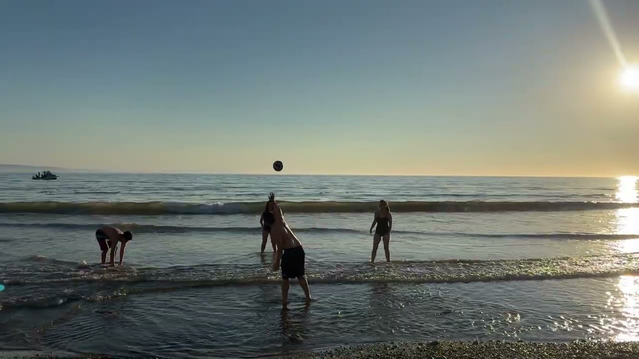 Epic Sunset at the Beach in California. A Fun Day ! 