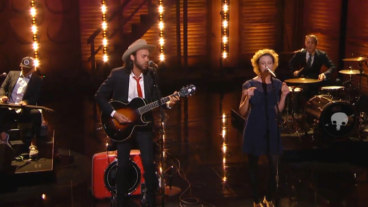 Shakey Graves and Esme Patterson- Dearly Departed (Live On Conan 2014)