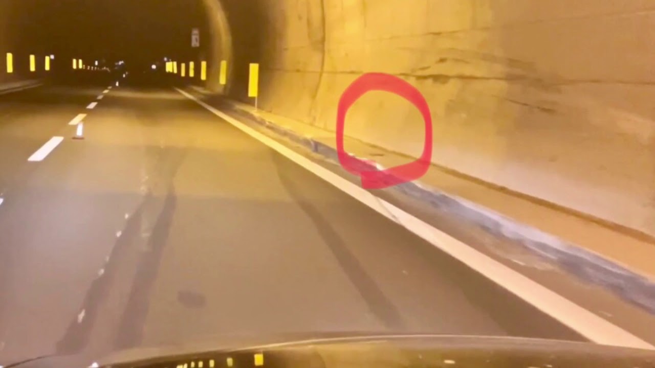 Viviana Parisi il furgone abbatte davvero i delineatori gialli?