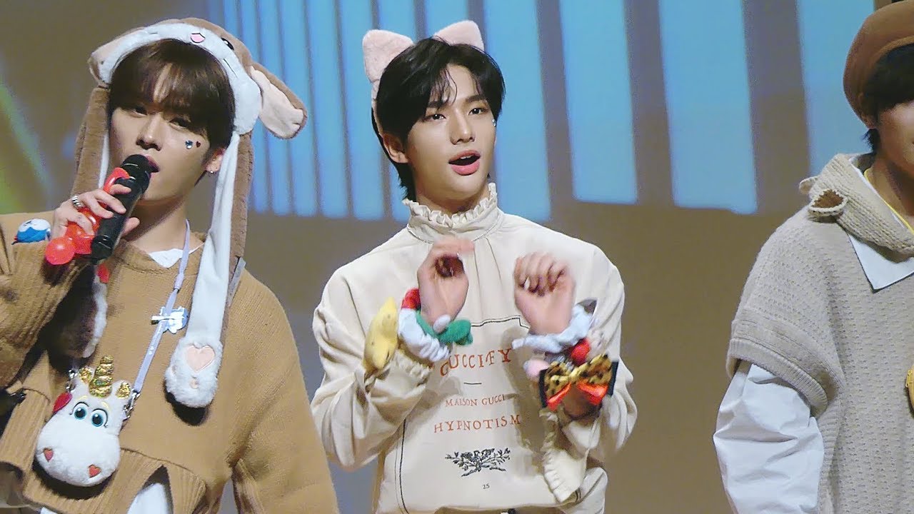 200107 분당 팬사인회 'Sunshine' StrayKids 현진 Hyunjin 직캠