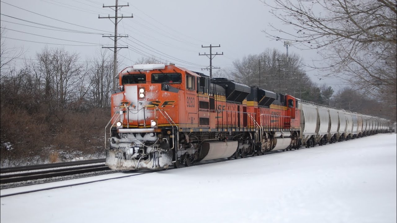 Railfanning the NS Chicago Line at Olmsted Falls, OH | Ft. BNSF SD70ACE Duo
