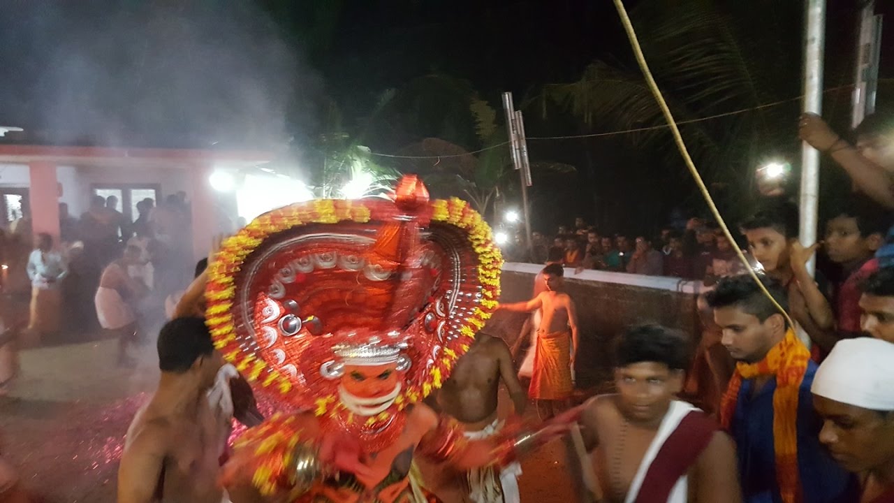 Kandanar Kelan Theyyam _ Pookoti Tharavadu, Kannapuram