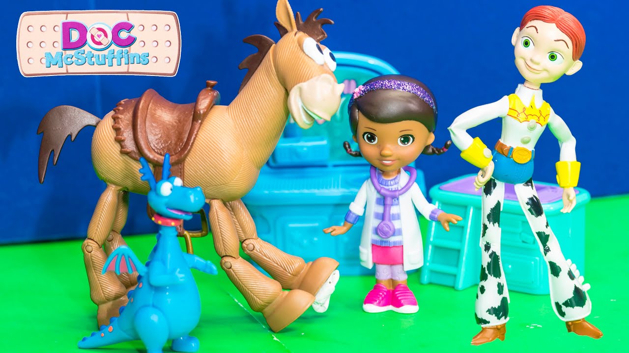 Toy Story Jessie Bullseye Makes a Marshmallow Mess Video Toy Parody