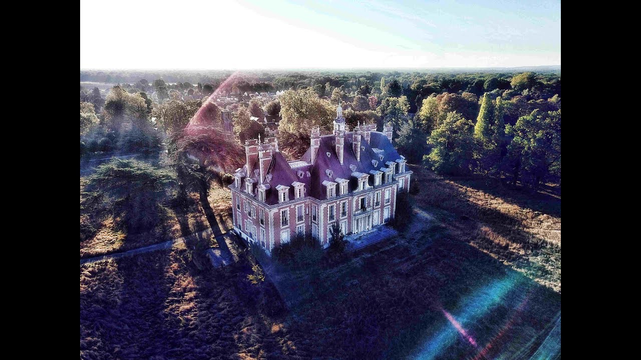 Exploring a forgotten castle! (Mansion of memories ABANDONED)