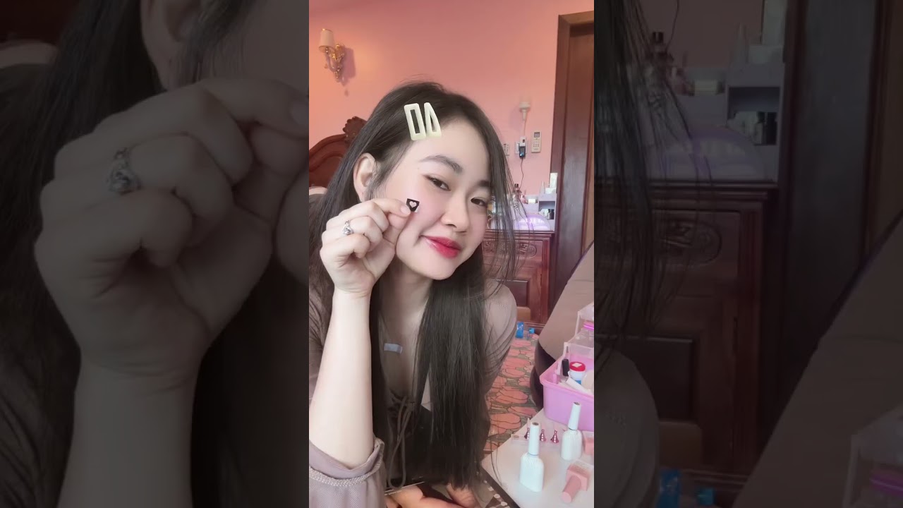Welcome to នីរ័ត្នសាឡន វគ្គ2 🤣🤍