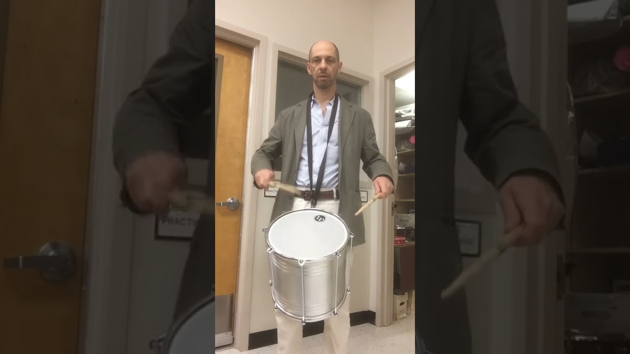 Basic Brazilian drumming: repinique 1