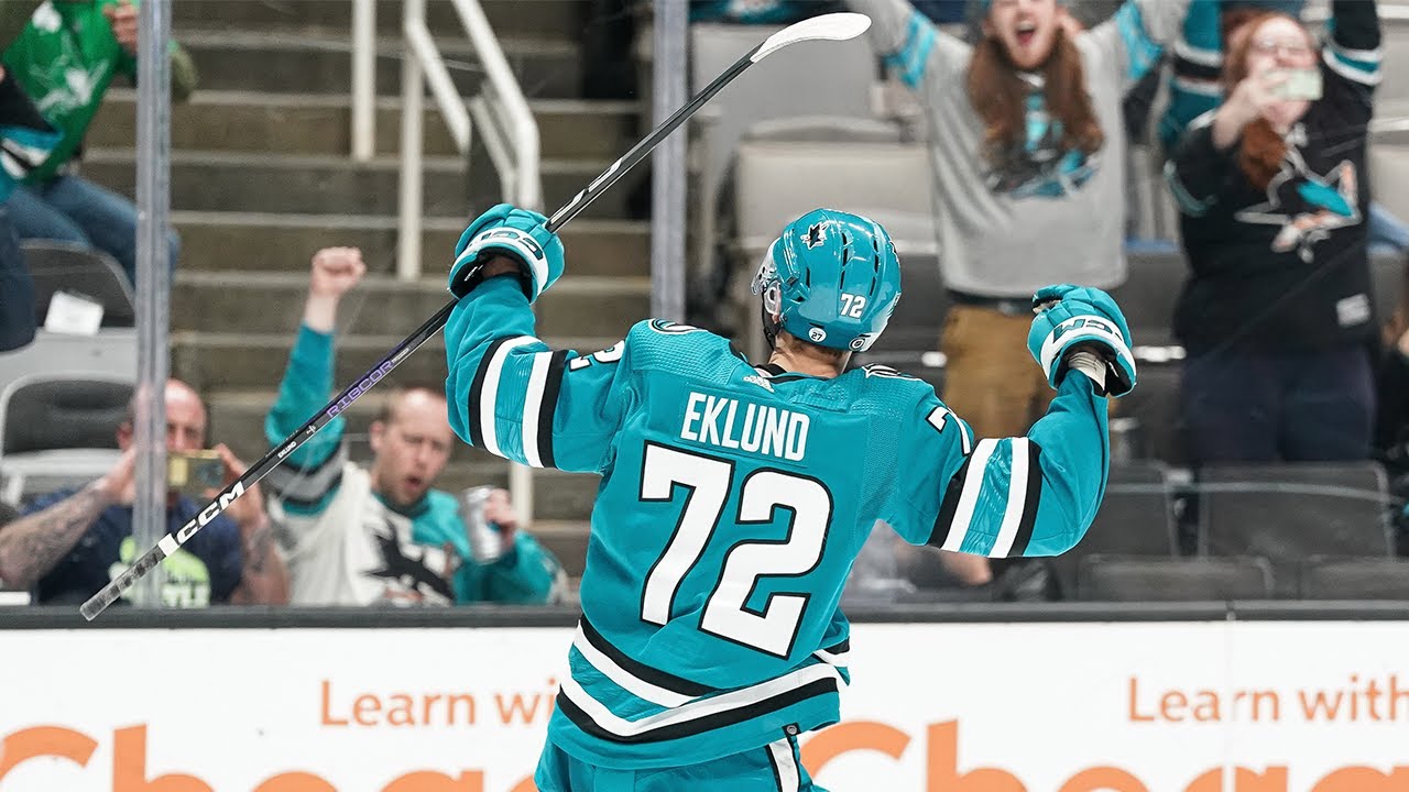 Eklund FIRES UP crowd with 1st penalty shot