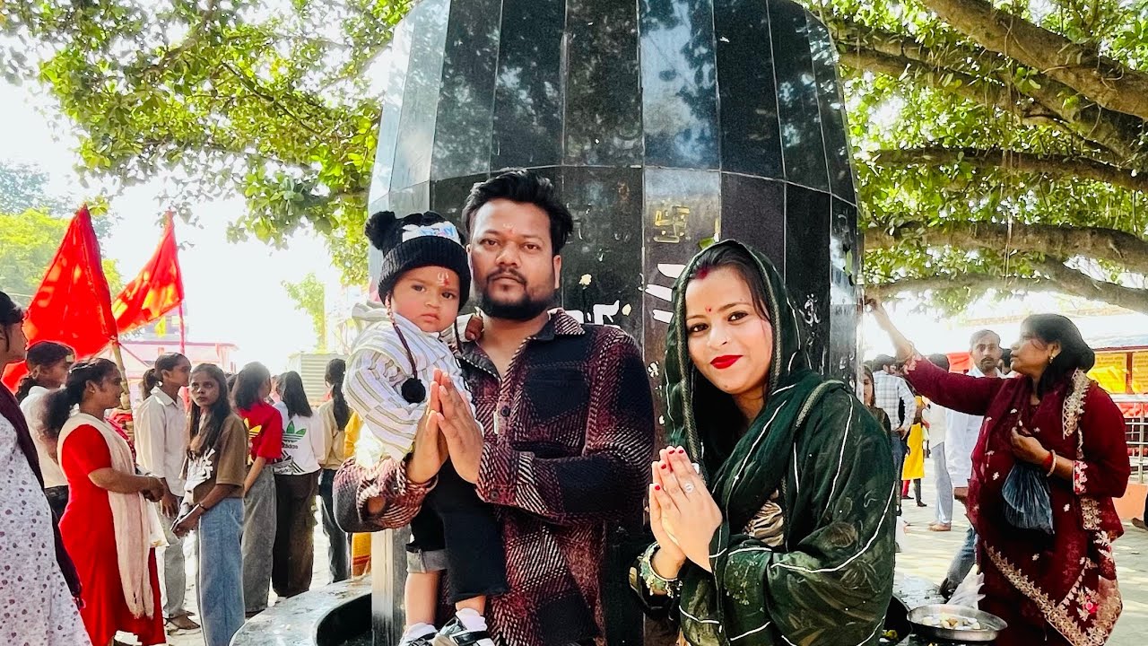 Happy Shivratri🙏🏻 Aaj Gaye Family Ke Sath Mandir🙏🏻♥️ #lovemarriagecouplevlog #family #vlog #shiv 