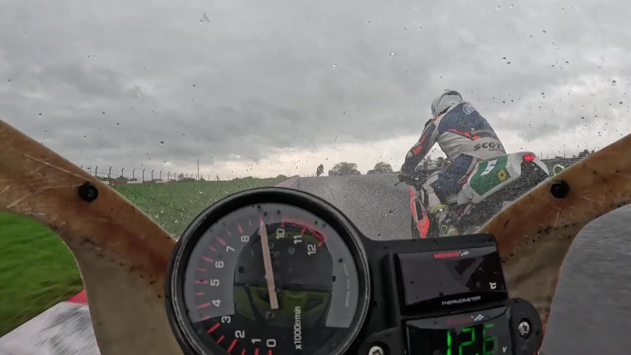 YPMRC Donnington Oct 2025 race 4