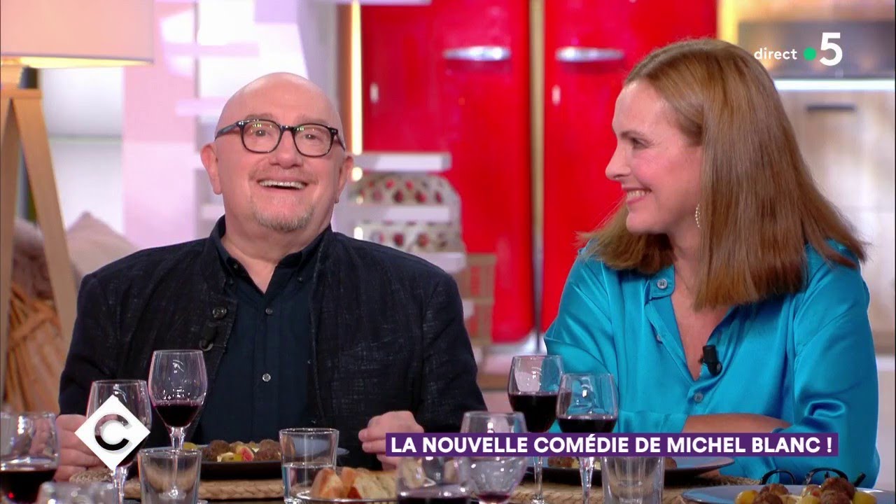 Au dîner avec Carole Bouquet, Karin Viard et Michel Blanc - C à Vous - 08/10/20108