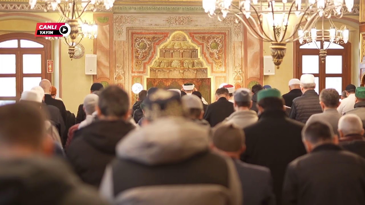 Aziz Mahmud Hüdayi Camii Pazar Zikiri