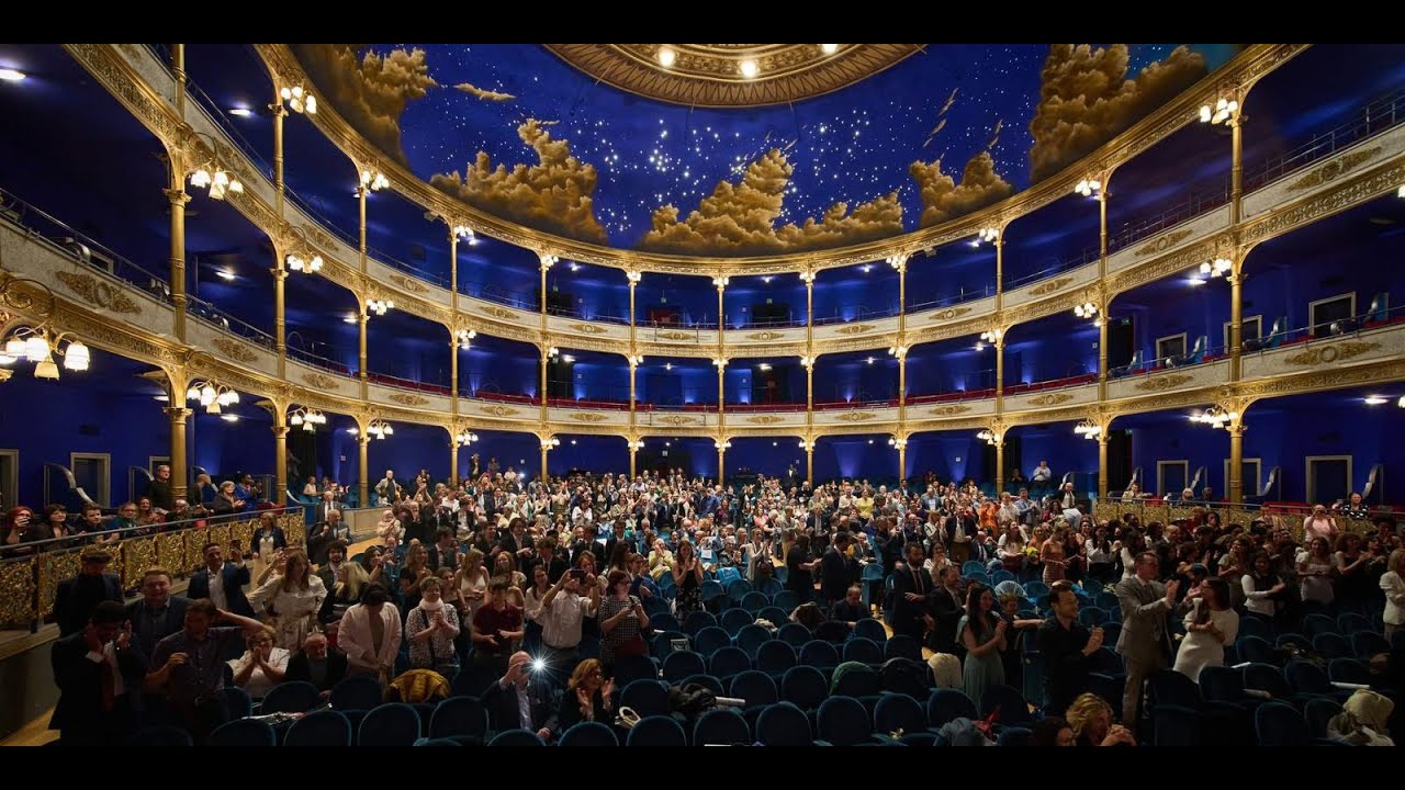 'A Million Dreams' performed by UWC Adriatic Choir, conducted by Christoph Genz