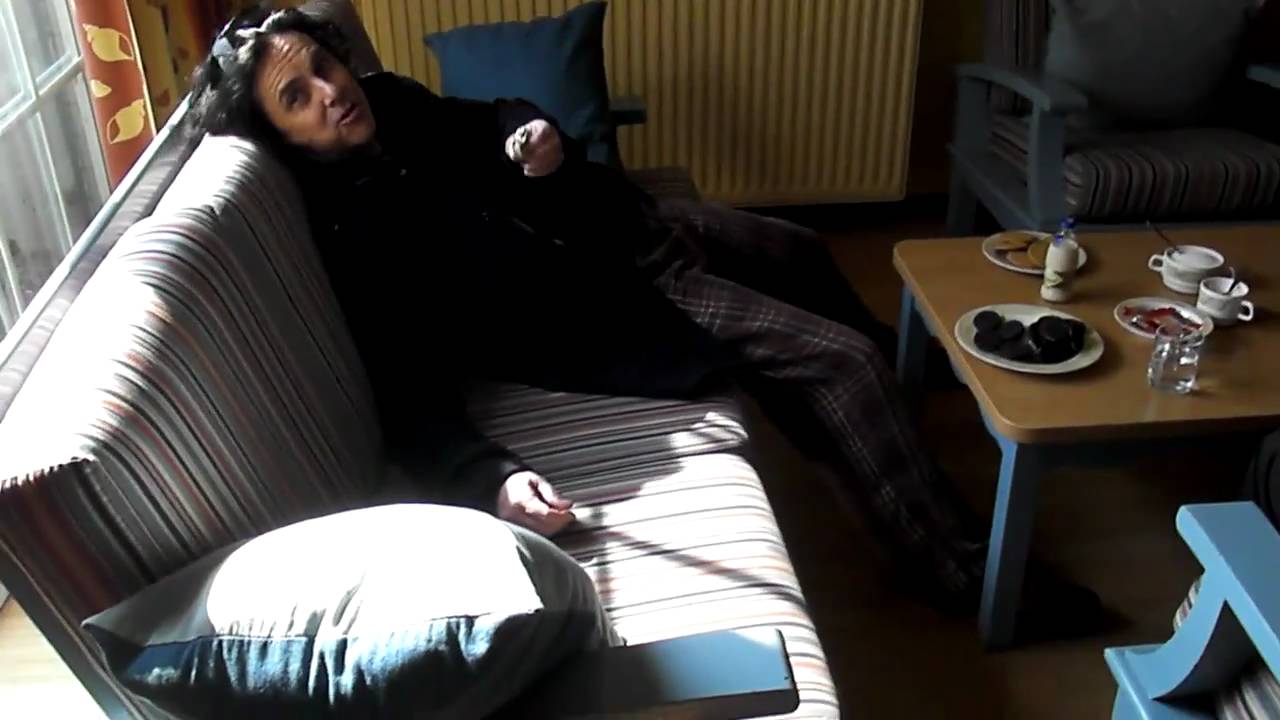 Coffee with Steve Hogarth at the Marillion weekend 2011-Part 2