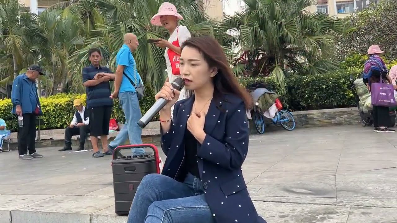 贵州小蓉儿《流浪的人生》 三亚桥头 
