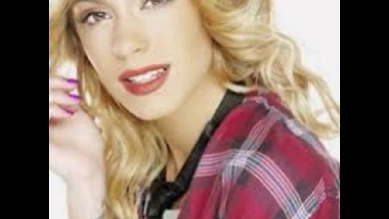 Martina Stoessel | Just a Dream
