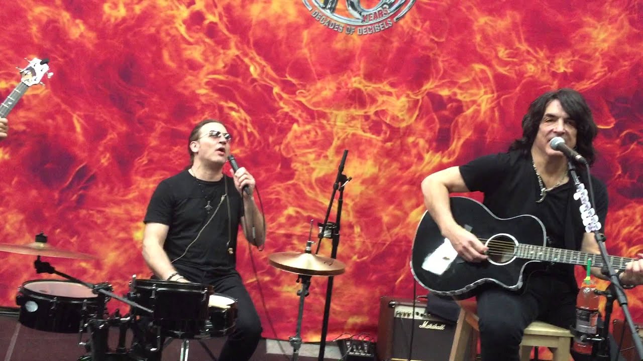 KISS - Beth with Eric Singer on Vocals unplugged live in Zürich 10.6.2015