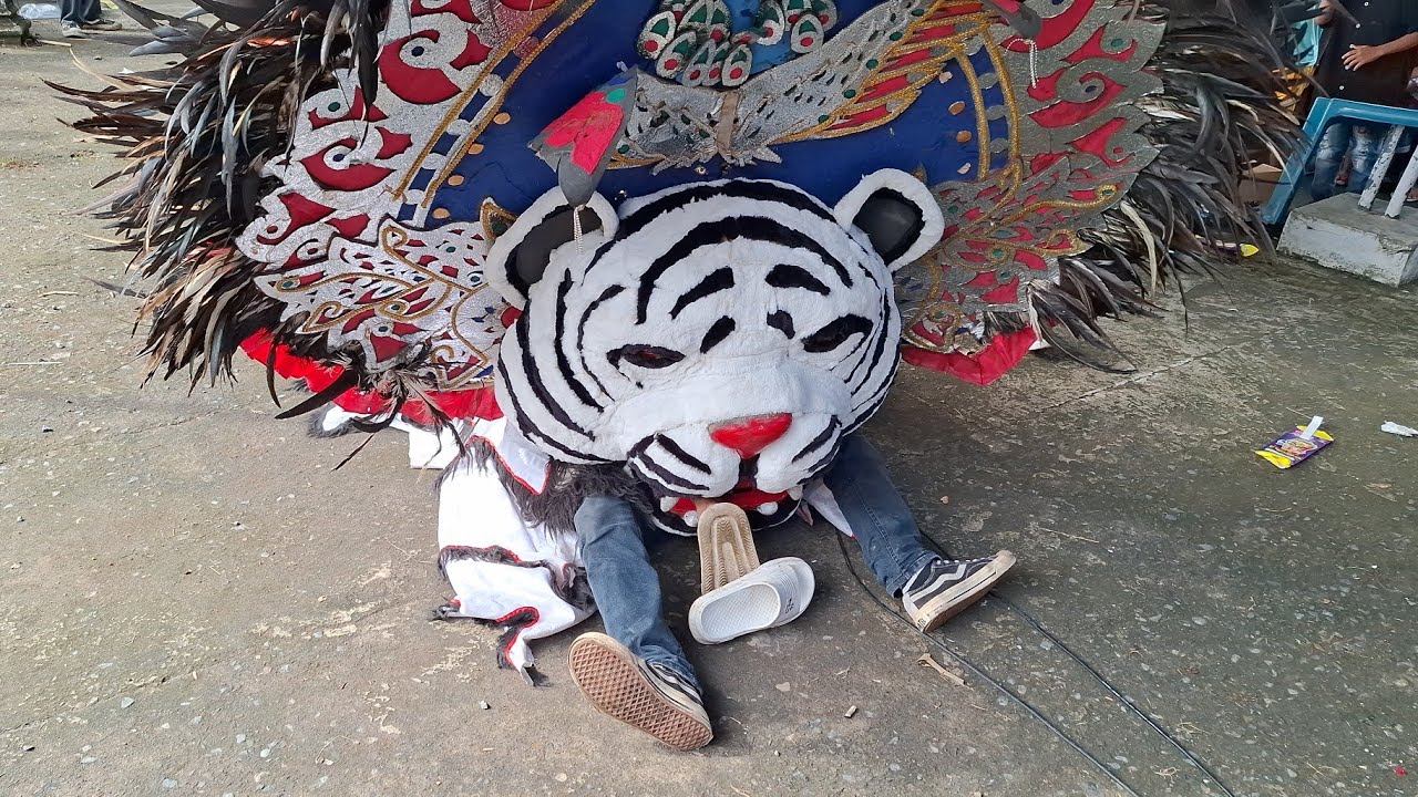 Barongan makan buto cakil